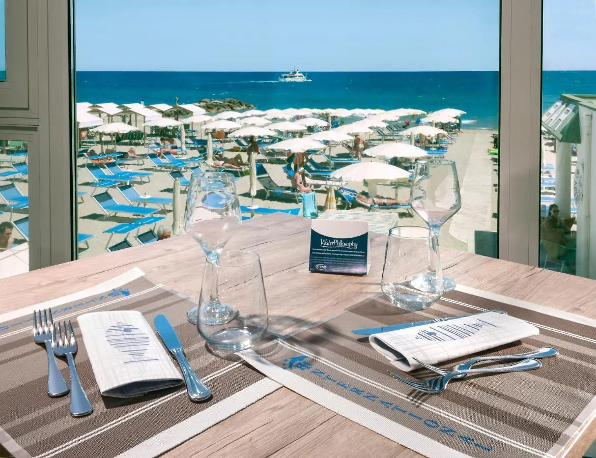 Hotel International Direttamente Sulla Sabbia Misano Adriatico Italien
