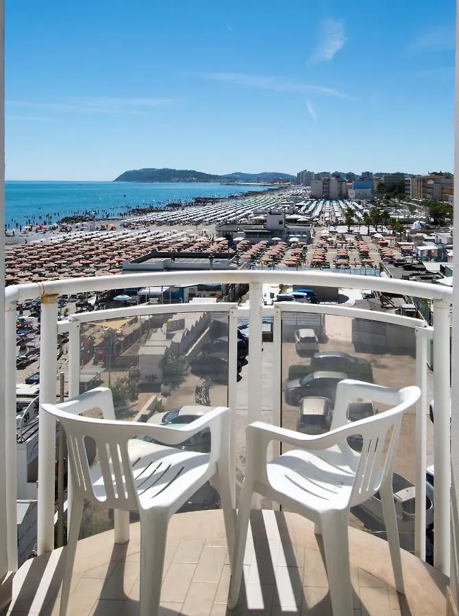 Hotel International Direttamente Sulla Sabbia Misano Adriatico